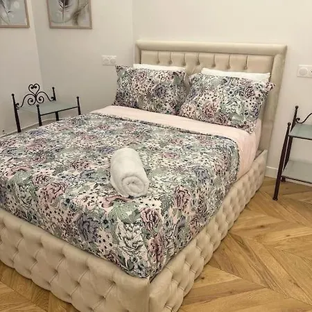 Arc De Triomphe - Triangle D'or